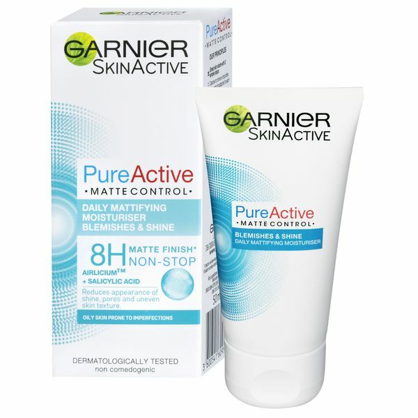 Garnier Zmatňujúci hydratačný krém pre zmiešanú až mastnú pleť Skin Active Pure Active (Mattifying Moisturiser) 50 ml