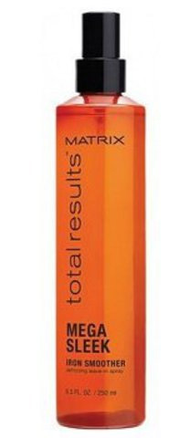 Matrix Sprej pre tepelnú ochranu vlasov Total Results Mega Sleek (Iron Smoother) 250 ml
